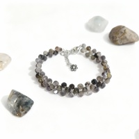 İyolit (Su Safiri) Doğal Taş El Yapımı Bileklik – Sezgi, Netlik ve Ruhsal Derinlik